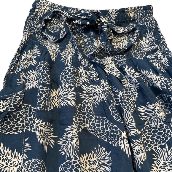 Navy and White Pineapple Print 2pc Set Size Small - Picture 2 of 7
